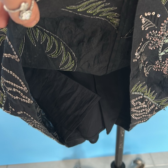 French Connection Black and Green Beaded Embroidered Sheath Dress size 6 - Picture 10 of 16